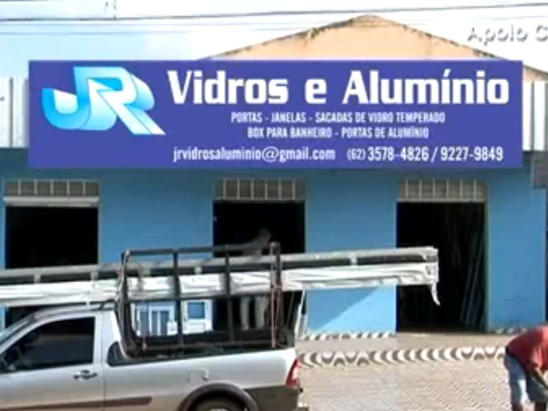 Logo de JR VIDROS E ALUMÍNIO