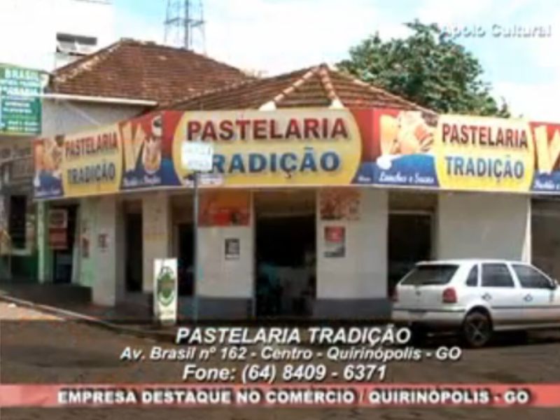 Logo de PASTELARIA TRADIÇÃO