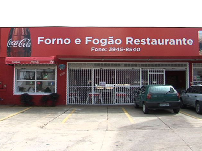 Logo de FORNO E FOGÃO RESTAURANTE