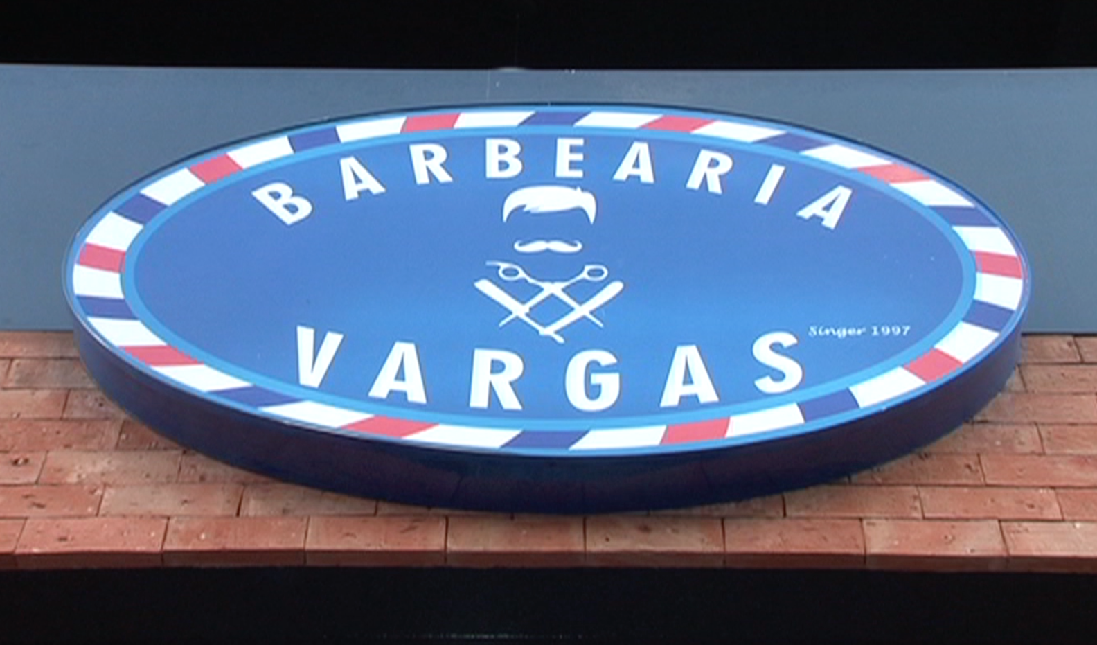 Logo de BARBEARIA VARGAS